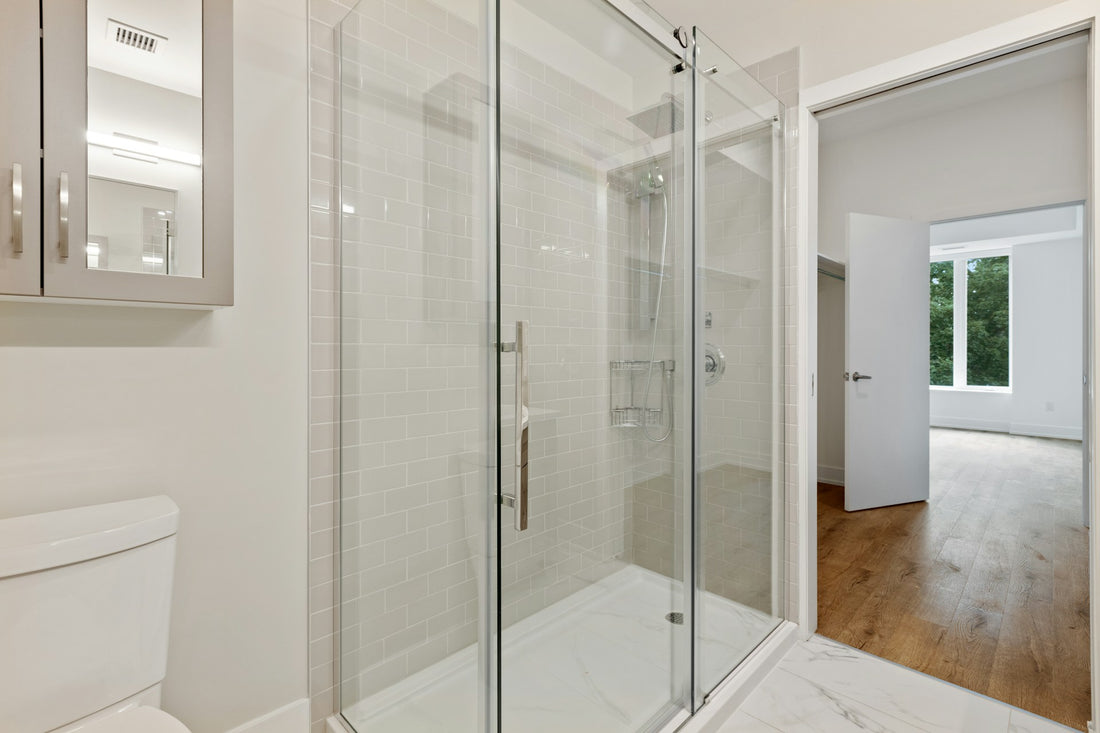 What is the Best Glass Cleaner for Shower Doors: Top Choices Revealed