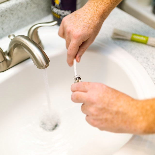 How to Best Clean a Bong: Expert Tips for Sparkling Results
