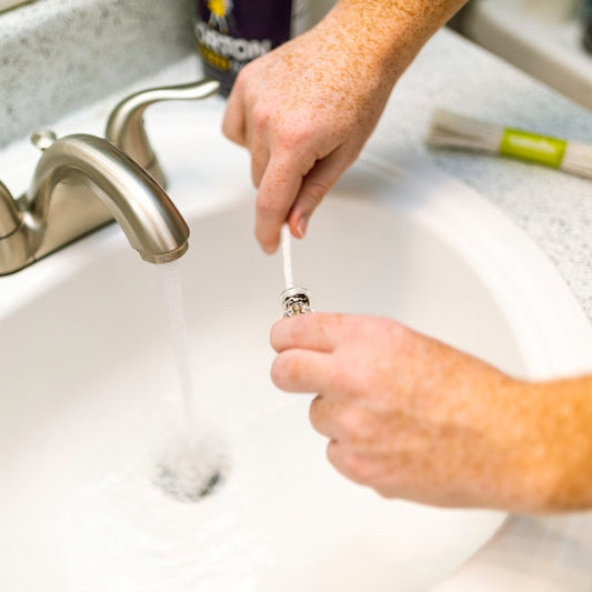 How to Best Clean a Bong: Expert Tips for Sparkling Results