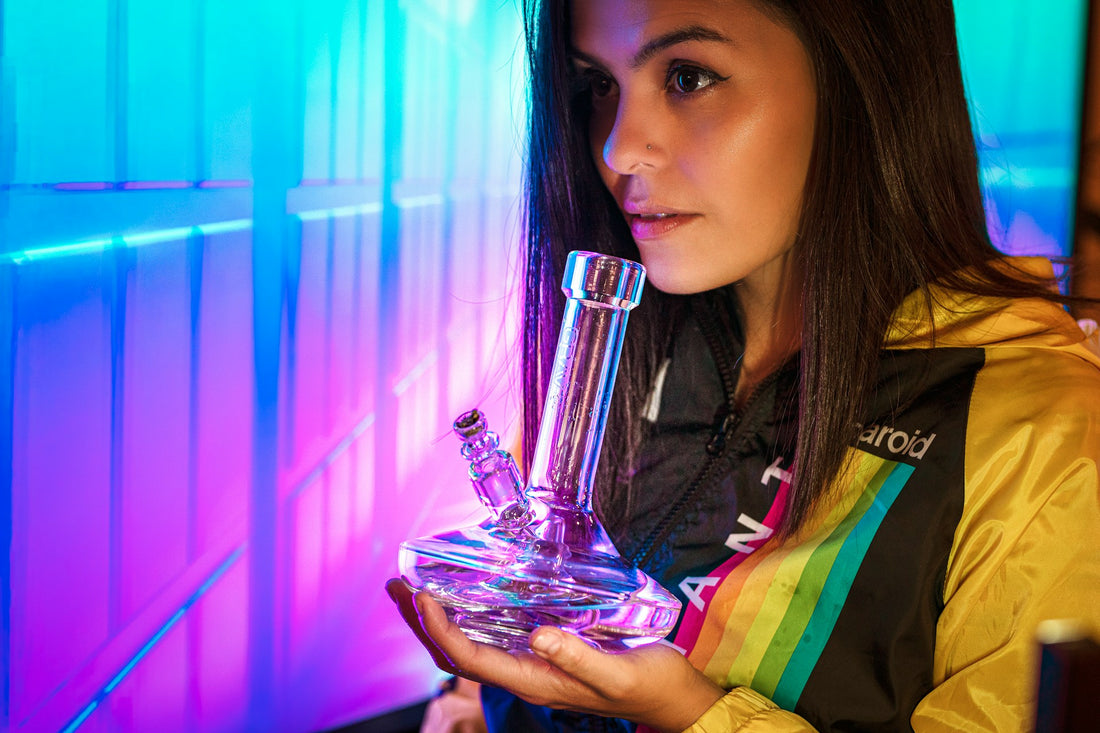 Bong Cleaning Supplies: Essential Products for Effective Maintenance