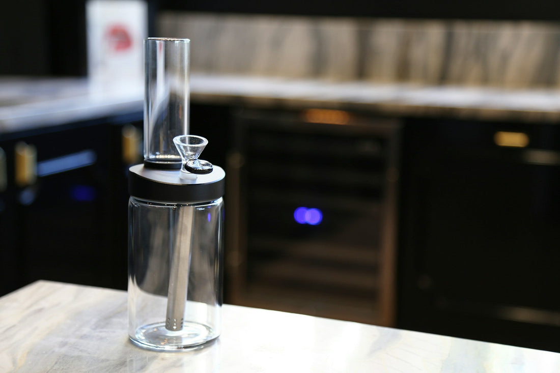 How a Glass Bong Works: Understanding the Mechanics