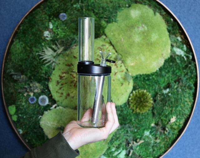Is Cleaning a Bong with Rubbing Alcohol Safe: Expert Tips and Precautions